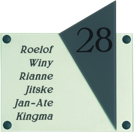 PERSONALISED NAME PLATE IN GRAVOGLAS